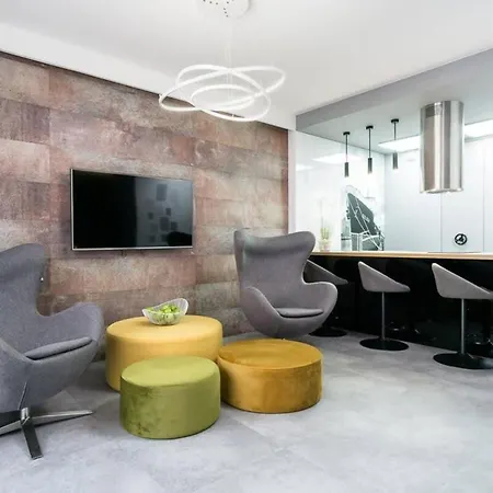 Waterlane Free Swimming Pool Access By Elite Apartment