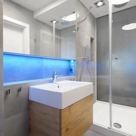 Waterlane Free Swimming Pool Access By Elite